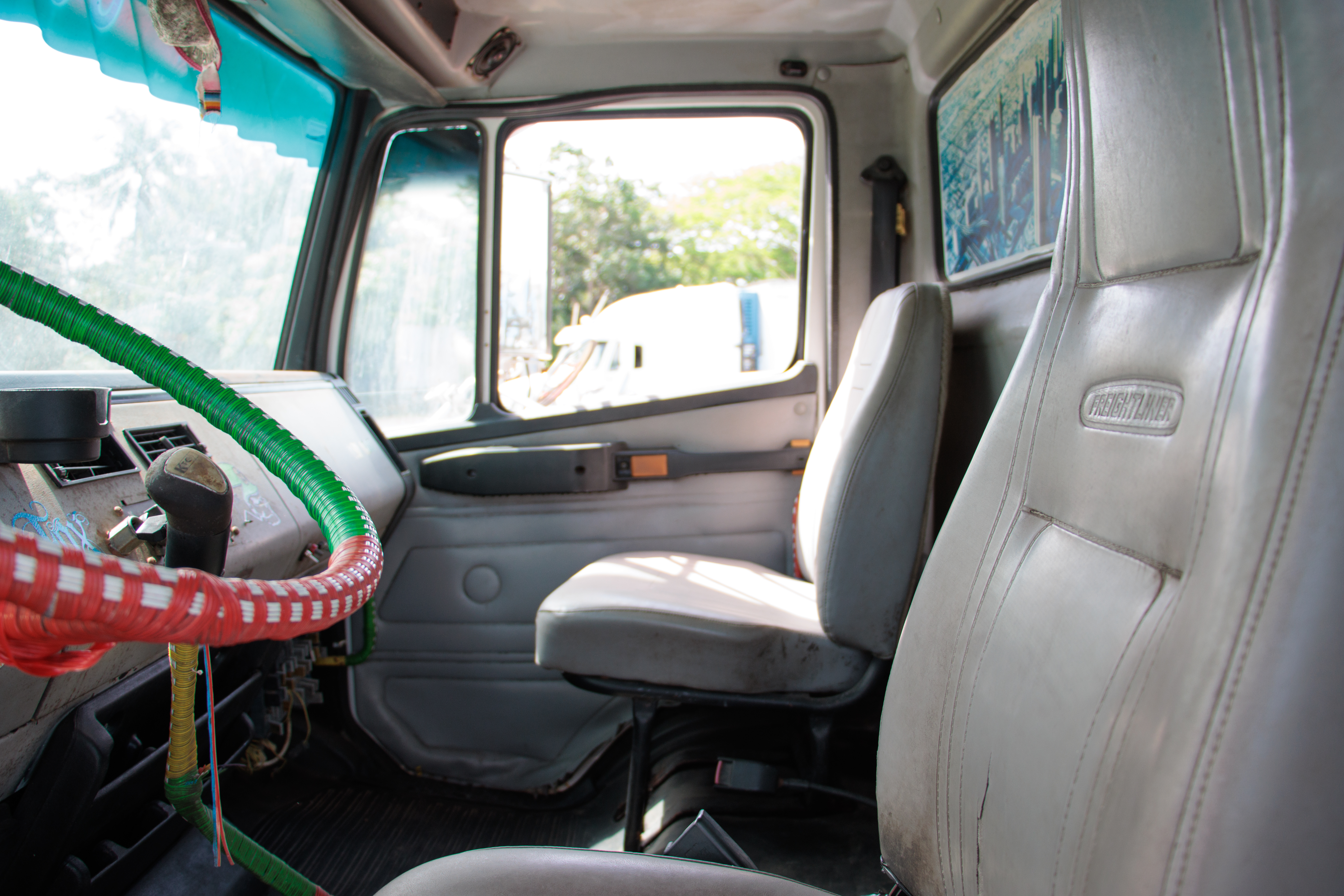 03. CAMIÓN FREIGHTLINER